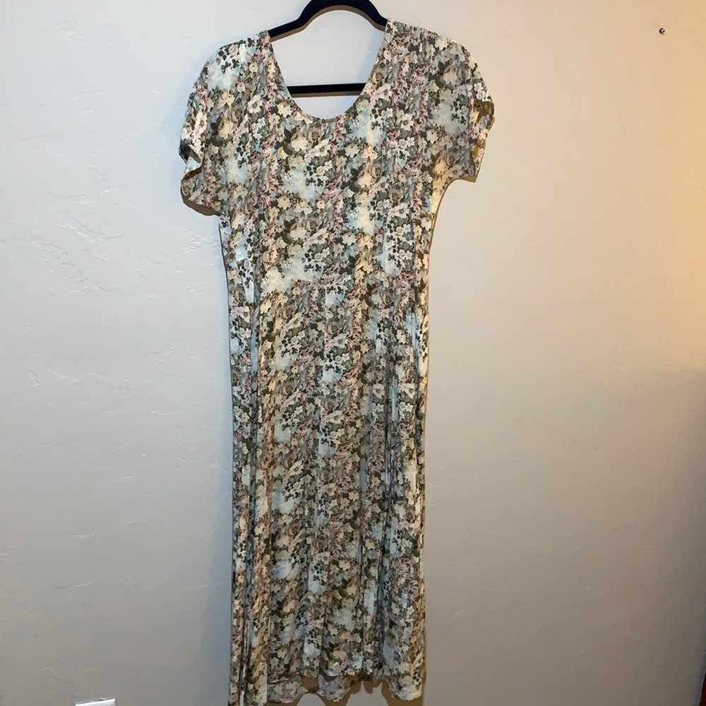 Vintage 90’s Floral Dress